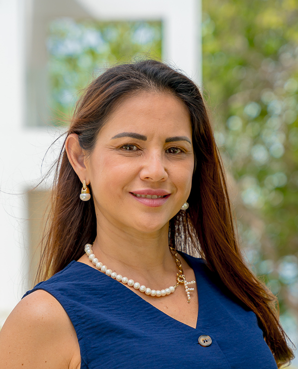 Fanny Ulloa Agent