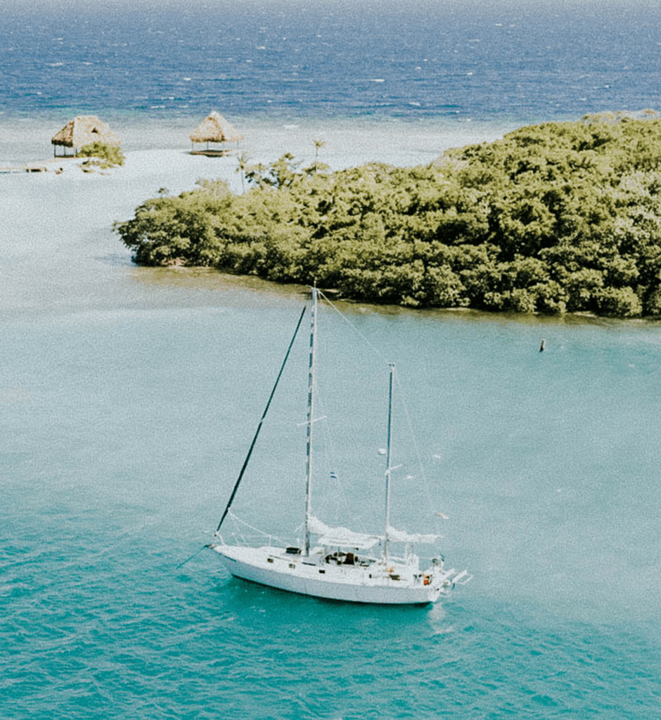 boat – Roatan Sotheby’s International Realty